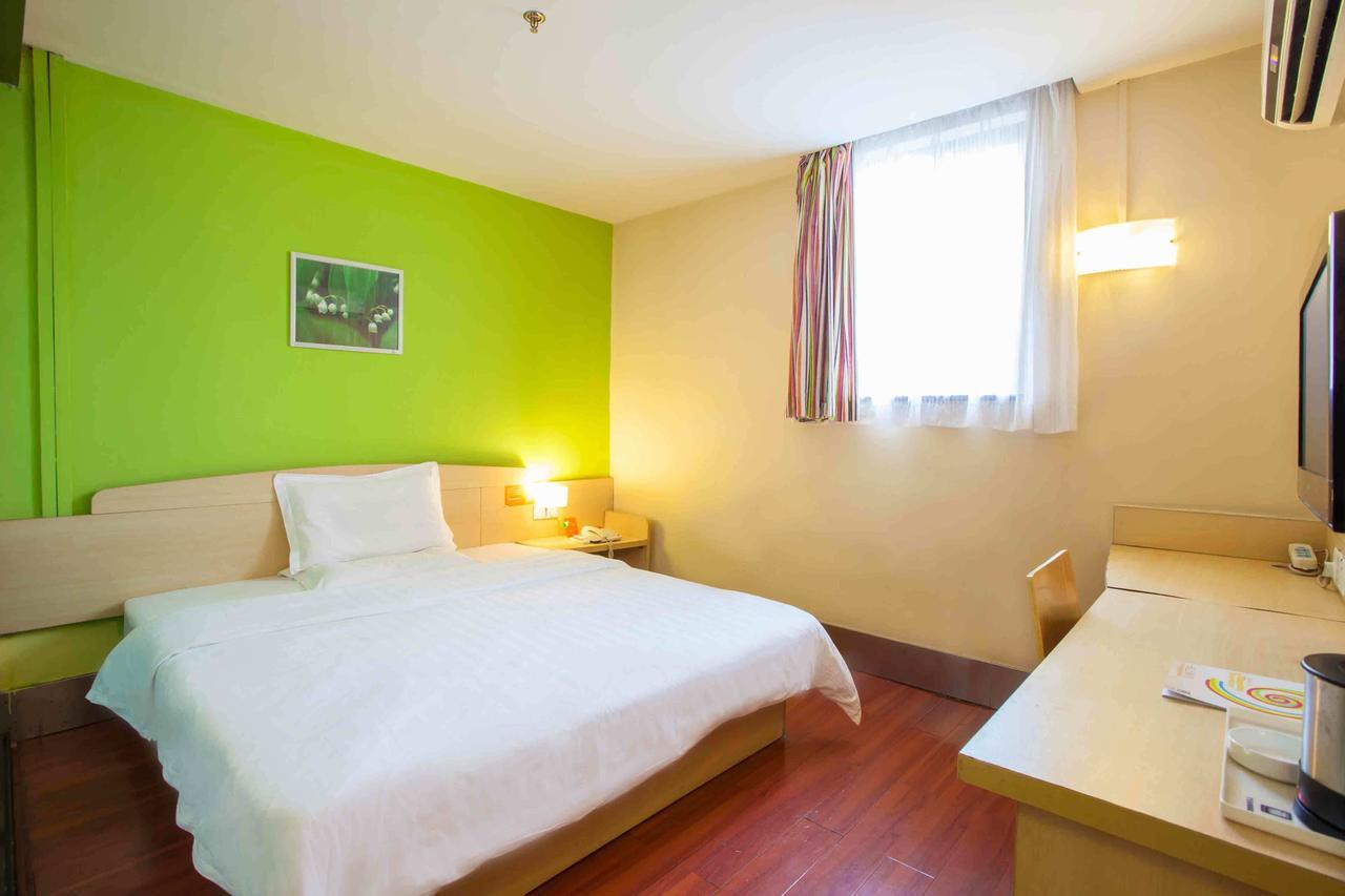7Days Inn Zhongshan San Xiang Market تشونغشان الغرفة الصورة